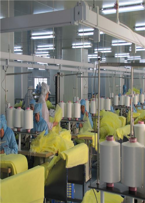 L'isolement médical multicolore habille poly enduit avec résistant liquide