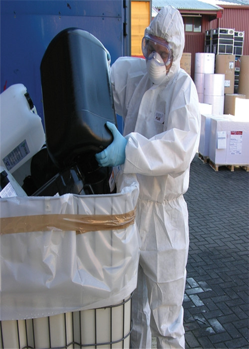 Type jetable protecteur antiviral de CAT 3 de costume de combinaison certificat 3/4/5/6
